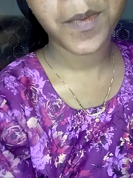 Snapshot of Neha533 chatting on April 22, 2026, 4:52 pm Neha533 online show from April 22, 2026, 4:52 pm