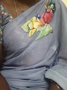 Snapshot of hyd_couple7878 chatting on December 3, 2025, 5:11 pm hyd couple7878 online show from December 3, 2025, 5:11 pm