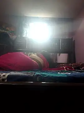 hyd couple7878 online show from May 6, 2026, 9:36 am