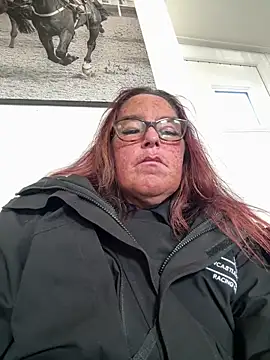 Angel-LinaX online show from March 5, 2026, 12:56 pm