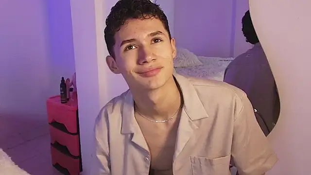 Eiden Blake online show from December 15, 2025, 11:42 pm