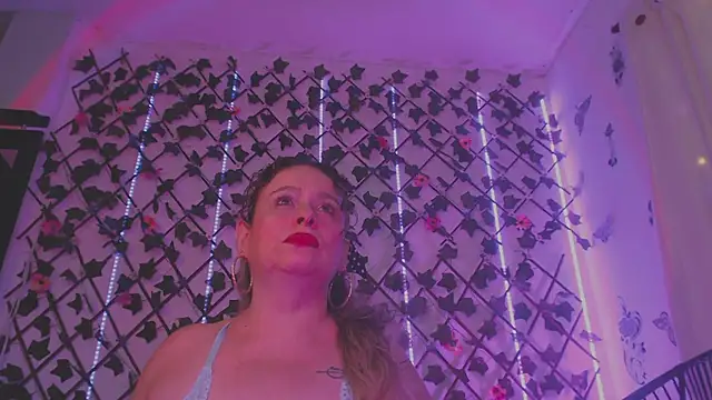 katjohanna online show from June 27, 2026, 10:37 pm