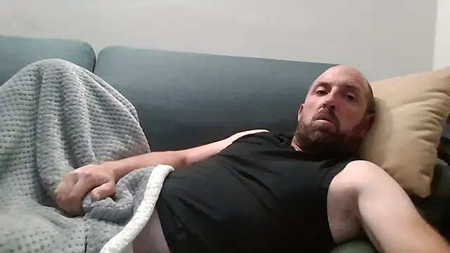 Snapshot of luca_beech88 chatting on May 13, 2026, 7:11 pm luca beech88 online show from May 13, 2026, 7:11 pm
