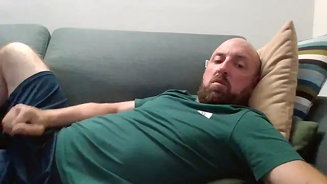 Snapshot of luca_beech88 chatting on May 17, 2026, 4:47 pm luca beech88 online show from May 17, 2026, 4:47 pm