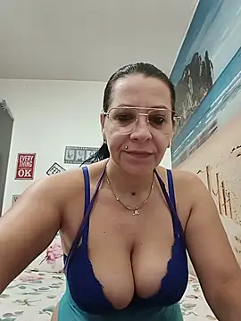SugarDiamonds online show from July 28, 2026, 4:19 am