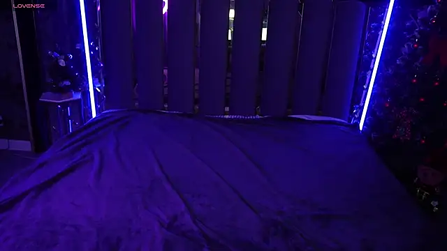 DanielaReign online show from December 16, 2025, 1:38 pm