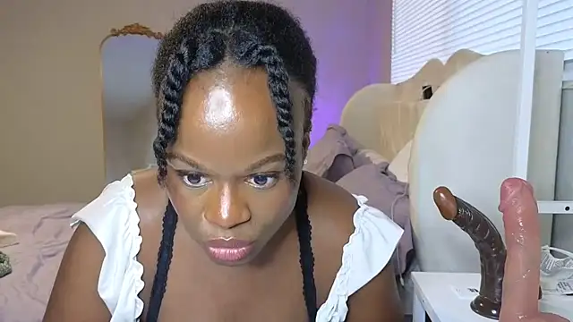 ladiosa selene online show from November 3, 2025, 10:42 pm