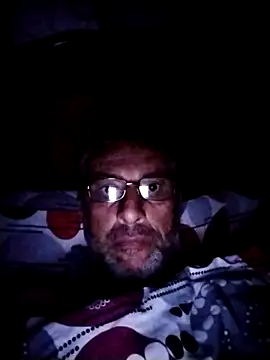 KAXABE11 online show from November 16, 2025, 9:31 pm