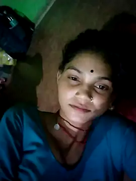 Snapshot of Jooli_cuty chatting on June 7, 2026, 6:33 pm Jooli cuty online show from June 7, 2026, 6:33 pm