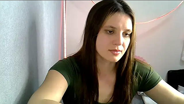 KiraHoney online show from March 27, 2026, 8:30 pm