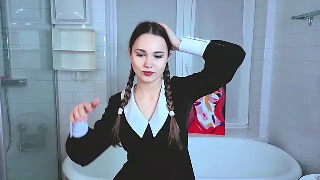 Snapshot of LeenaPuita chatting on November 20, 2025, 4:07 pm LeenaPuita online show from November 20, 2025, 4:07 pm