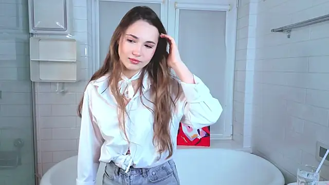 Snapshot of LeenaPuita chatting on November 22, 2025, 5:56 pm LeenaPuita online show from November 22, 2025, 5:56 pm