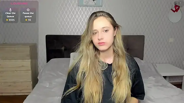 Snapshot of blondy_rina chatting on November 23, 2025, 8:41 pm blondy rina online show from November 23, 2025, 8:41 pm