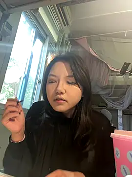 Snapshot of 99EE-yy chatting on November 19, 2025, 6:57 am 99EE-yy online show from November 19, 2025, 6:57 am