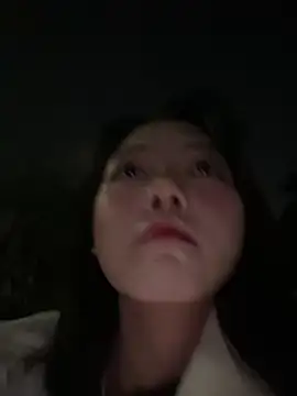 Snapshot of 99EE-yy chatting on December 15, 2025, 10:52 am 99EE-yy online show from December 15, 2025, 10:52 am