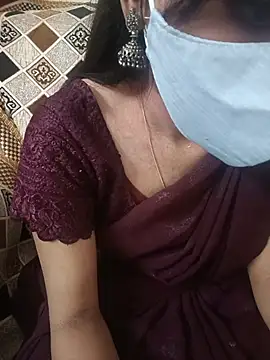 Snapshot of Tamil_White_Rose chatting on July 29, 2026, 6:17 pm Tamil White Rose online show from July 29, 2026, 6:17 pm