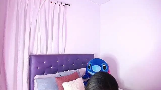 BryanaSmiths online show from November 6, 2025, 7:37 pm