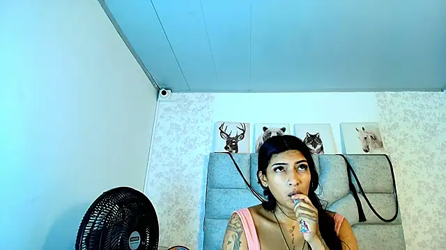 Snapshot of KimberlyFox_t chatting on June 29, 2026, 1:44 pm KimberlyFox t online show from June 29, 2026, 1:44 pm