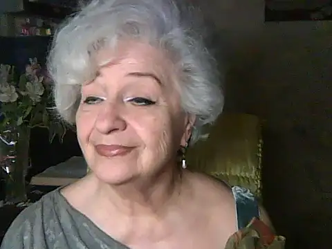 ValeriaKroww online show from May 18, 2026, 4:13 pm