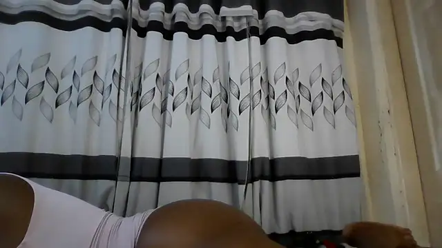 Snapshot of BARBIEDOLLXXX chatting on November 28, 2025, 9:28 pm BARBIEDOLLXXX online show from November 28, 2025, 9:28 pm