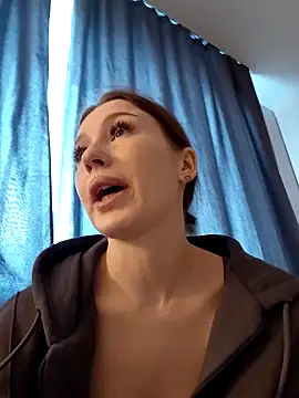 MelissaPinkiss online show from March 14, 2026, 1:27 pm