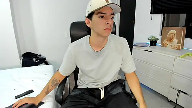  rhys jagger online show from November 24, 2025, 7:08 am