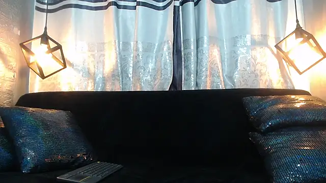 Snapshot of alexy_re chatting on November 13, 2025, 9:25 pm alexy re online show from November 13, 2025, 9:25 pm