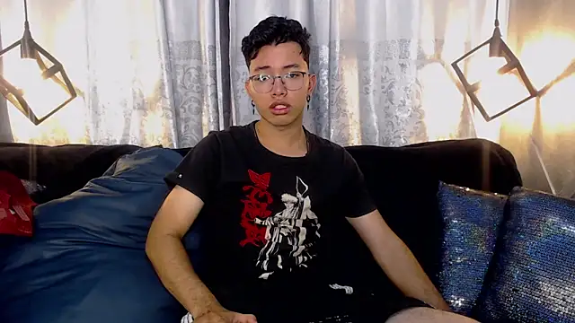 Snapshot of alexy_re chatting on November 20, 2025, 10:37 am alexy re online show from November 20, 2025, 10:37 am