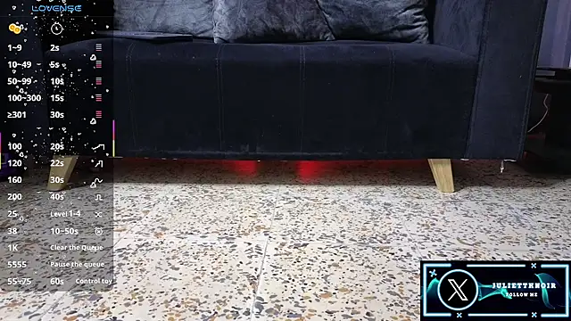 Snapshot of JulietteNoiir chatting on November 17, 2025, 12:11 pm JulietteNoiir online show from November 17, 2025, 12:11 pm