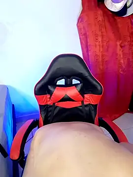 Snapshot of sexysubMila chatting on November 12, 2025, 11:03 pm sexysubMila online show from November 12, 2025, 11:03 pm