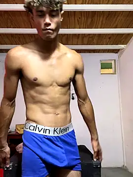 Snapshot of meliodas_23cm chatting on January 7, 2026, 5:15 pm meliodas 23cm online show from January 7, 2026, 5:15 pm