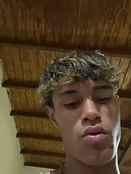 Snapshot of meliodas_23cm chatting on January 10, 2026, 12:45 am meliodas 23cm online show from January 10, 2026, 12:45 am