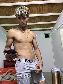 Snapshot of meliodas_23cm chatting on February 12, 2026, 5:57 am meliodas 23cm online show from February 12, 2026, 5:57 am