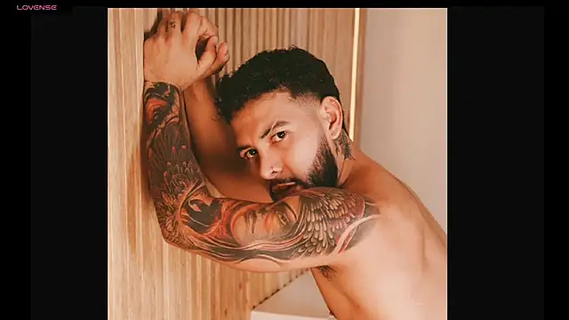 Snapshot of noah_corvelle chatting on June 12, 2026, 1:04 am noah corvelle online show from June 12, 2026, 1:04 am