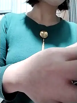 Niramiu online show from December 22, 2025, 1:35 am