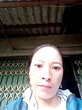 oanh-oanhbay online show from November 5, 2025, 11:49 pm