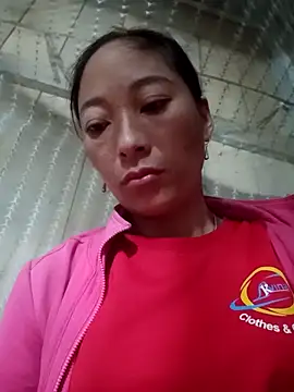 oanh-oanhbay online show from November 18, 2025, 10:47 pm