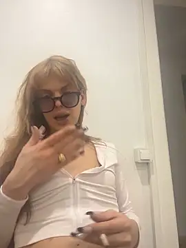 zowi101 online show from March 25, 2026, 6:03 pm