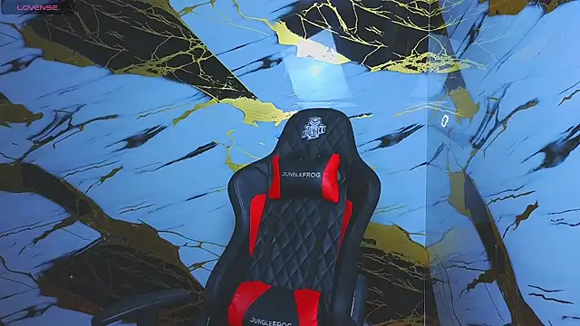 Snapshot of Suarezz10_ chatting on November 20, 2025, 3:23 pm Suarezz10 online show from November 20, 2025, 3:23 pm