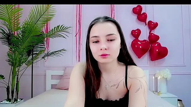 Snapshot of DianaHeath chatting on February 14, 2026, 11:01 pm DianaHeath online show from February 14, 2026, 11:01 pm