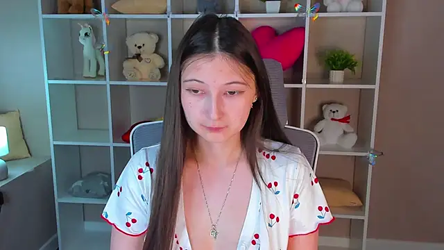 Ella Burns online show from April 21, 2026, 2:37 am