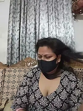 Snapshot of munni-506 chatting on July 23, 2026, 8:45 am munni-506 online show from July 23, 2026, 8:45 am