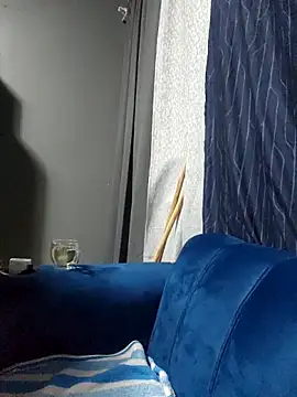 Snapshot of Mommy_Sienna chatting on June 10, 2026, 4:17 pm Mommy Sienna online show from June 10, 2026, 4:17 pm