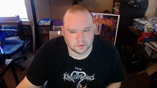 Snapshot of MegaChip chatting on December 4, 2025, 8:17 pm MegaChip online show from December 4, 2025, 8:17 pm