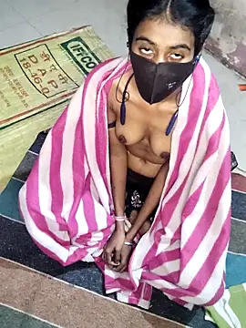 Snapshot of Thaper_Meera2 chatting on November 28, 2025, 4:09 pm Thaper Meera2 online show from November 28, 2025, 4:09 pm