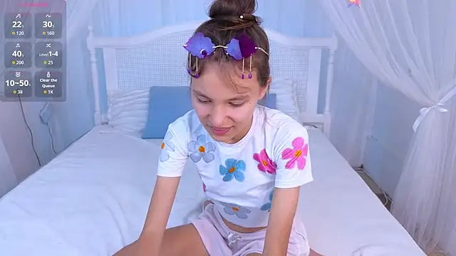 Little  Lunaa online show from August 1, 2026, 10:47 am