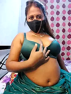 Snapshot of LoveLy-Soneya chatting on February 21, 2026, 8:32 pm LoveLy-Soneya online show from February 21, 2026, 8:32 pm