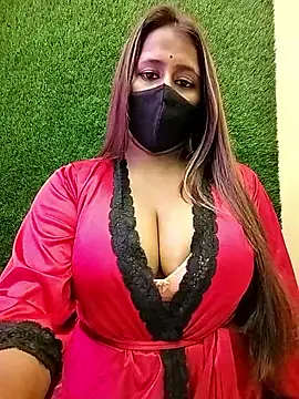 Snapshot of LoveLy-Soneya chatting on March 4, 2026, 7:20 pm LoveLy-Soneya online show from March 4, 2026, 7:20 pm