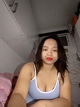 MyAssyWantsYou online show from November 4, 2025, 7:13 pm