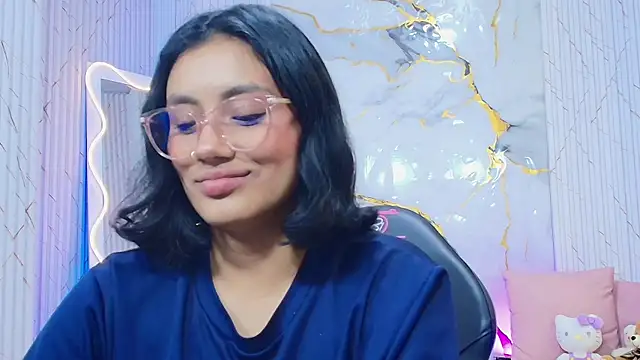 Snapshot of PEACHY_TAY chatting on July 19, 2026, 12:42 pm PEACHY TAY online show from July 19, 2026, 12:42 pm